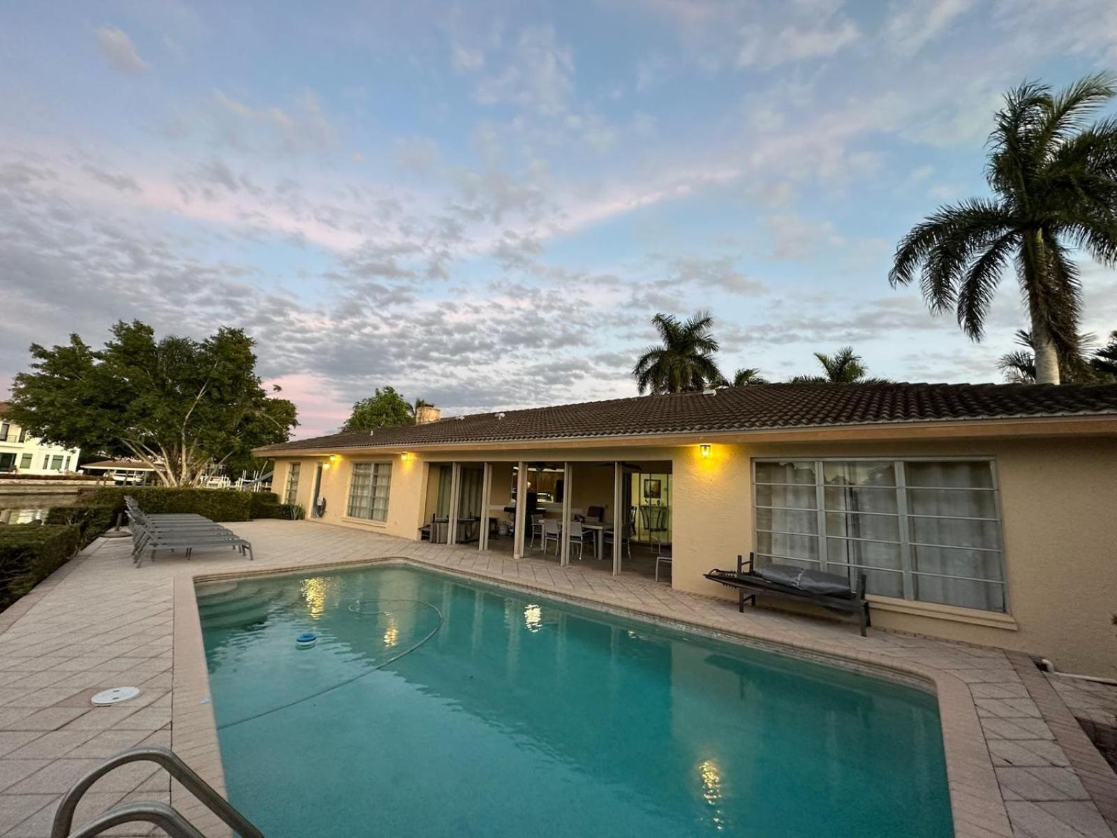 Villa Marco Island Buitenkant foto